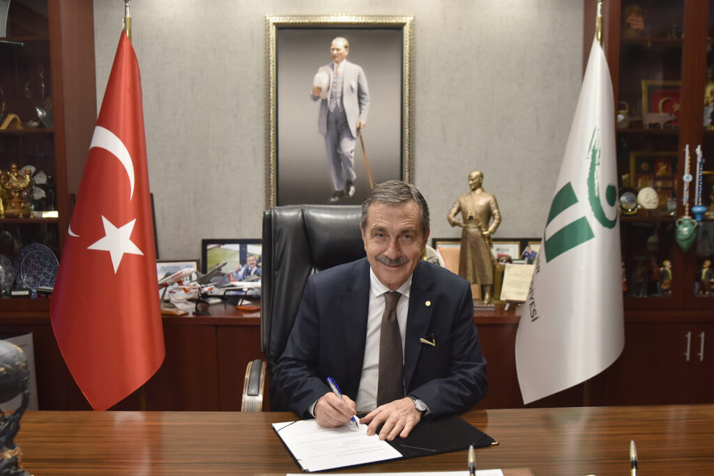 TEPEBAŞI BELEDİYE BAŞKANI DT. AHMET ATAÇ